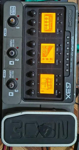 Pedaleira Zoom G3X