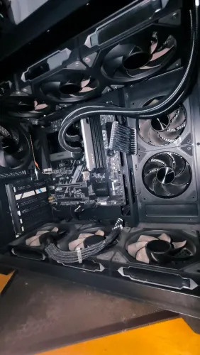 B550m aorus elite seminova