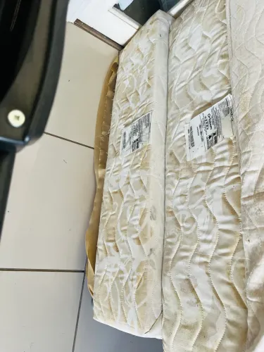 Cama Box e colchão king