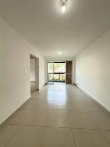 Apartamento térreo 2 quartos à venda com 82 m² no Jardim Egisto Ragazzo