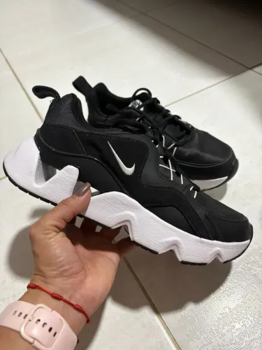 Tênis Nike