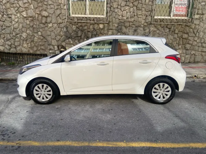 Hyundai HB20 Unique 1.0 Flex 12V Mec. 2019