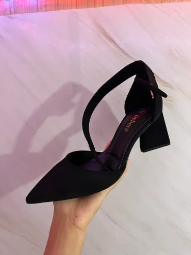 scarpin bebecê slingback preto