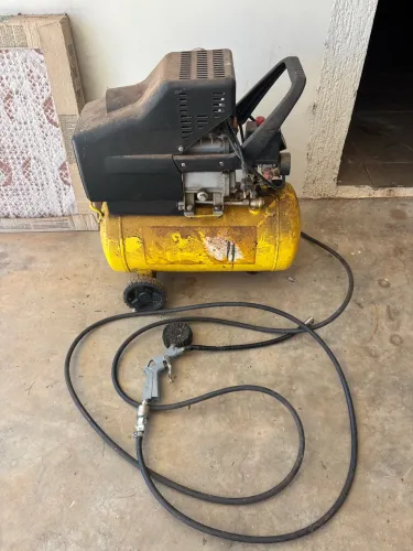 Compressor de Ar Ferrari 110v 