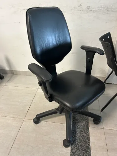 Cadeiras giratórias regulamentadas NR17