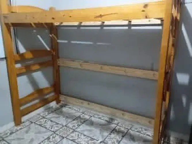 Cama aérea infantil