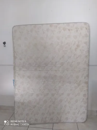 Colchão de casal 