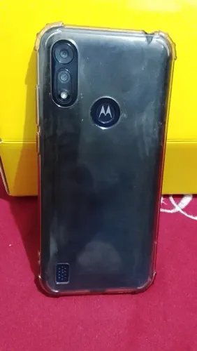 Celular motoE6i