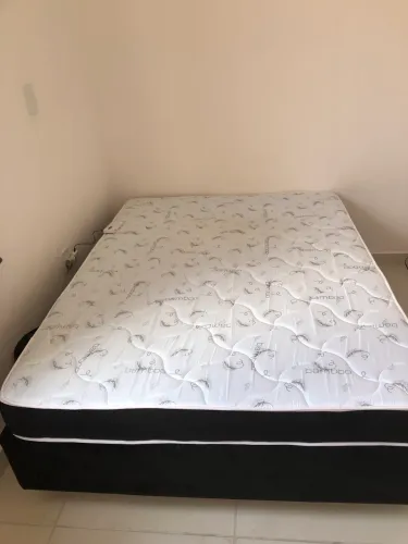 Vendo Cama Casal Box base + colchão
