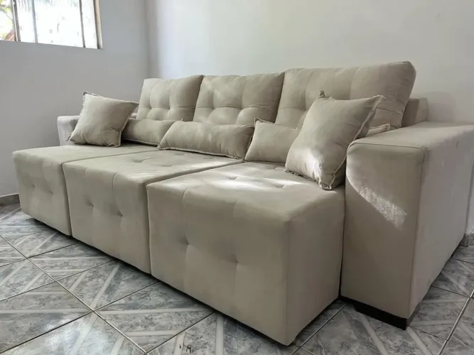 Últimas unidades! Sofá retrátil modelo 3 lugares 