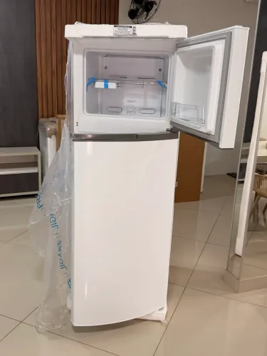Geladeira Cônsul 340 litros Frost free