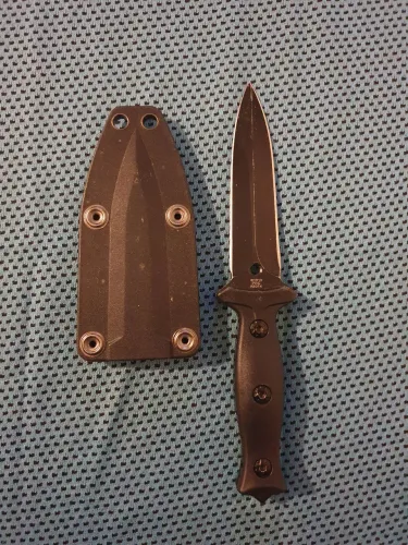 Vendo faca de pescoço Full Tang c/ bainha.