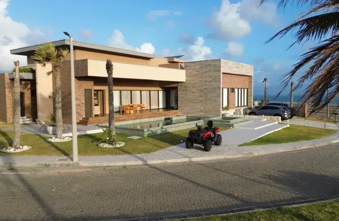 VENDO OU ALUGO Mansão de Alto Padrão com Rooftop no Condomínio Bela Vista Riviera  Aquiraz