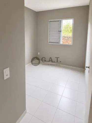Apartamento de 2 quartos no Altos de Ipanema, Sorocaba-SP: 2 salas, 1 banheiro, 1 vaga, 42