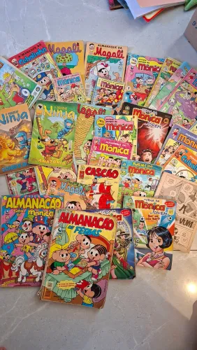 Gibis e livros infantis para doação