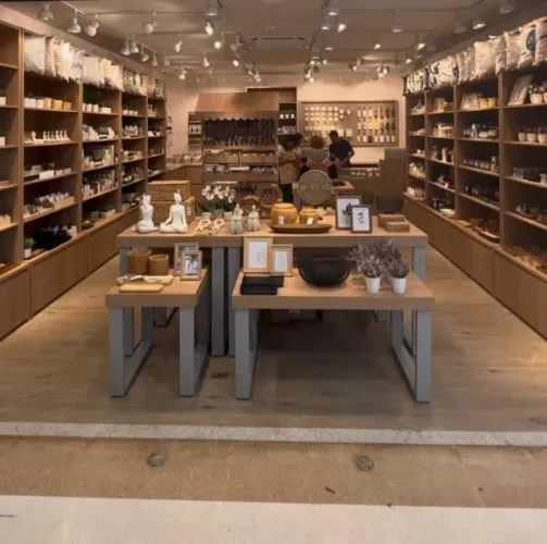 OPORTUNIDADE - LOJA EM MATÃO DE AROMAS E COSMETICOS