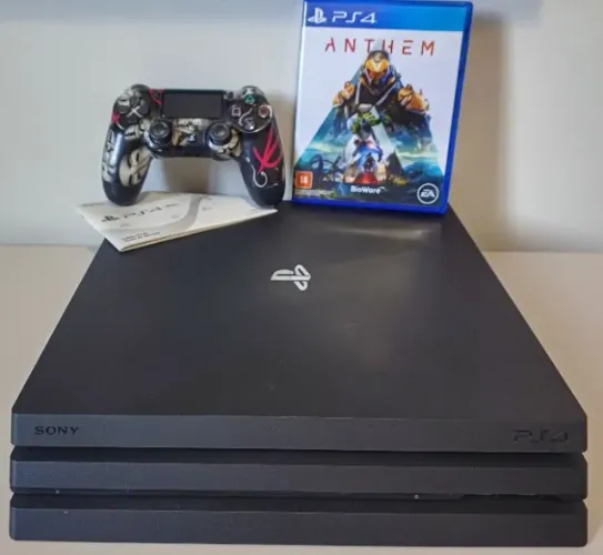 PS4 PRO 1TB / 4K, LINDO! (71). Estudo TROCAS! Parcelo 12x. Entrego BH!