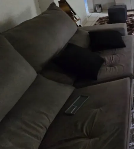 Vendo sofá retrátil 4 lugares 2 metros e meio