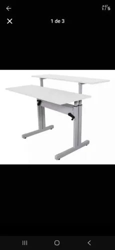 Mesa ergonômica com regularem de altura