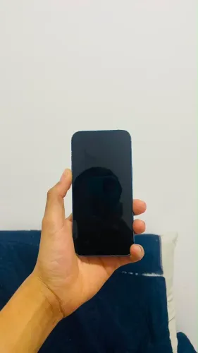 Vendo iphone 13 em boas condições
