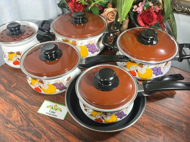 Conjunto De Panelas Esmaltadas Mãe Ágata