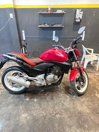 Moto cb 300