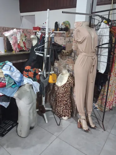 Vendo lote de roupas para brechó 