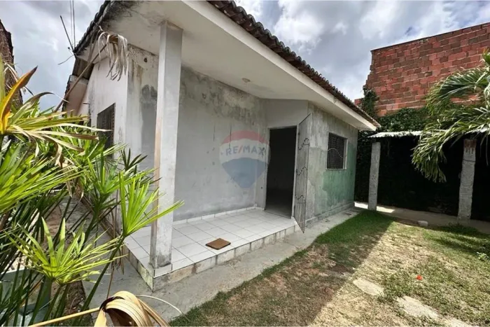 Casa em condomínio fechado, Parnamirim, perto do CT do América.