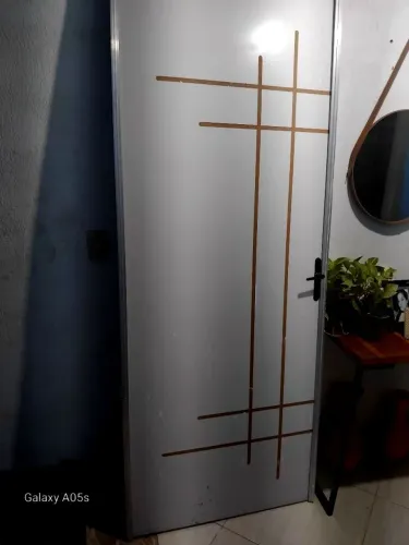 Porta 80cm (não negocio valor)