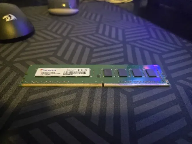 Memória RAM ADATA de 8GB DDR4