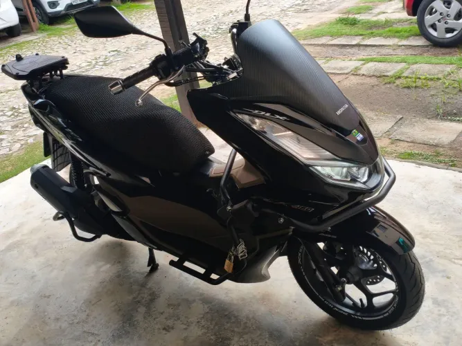 PCX DLX EQUIPADA