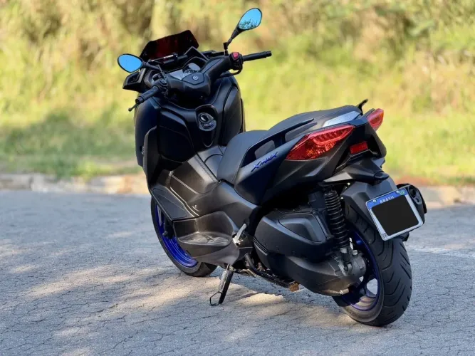 Xmax bx km scooter
