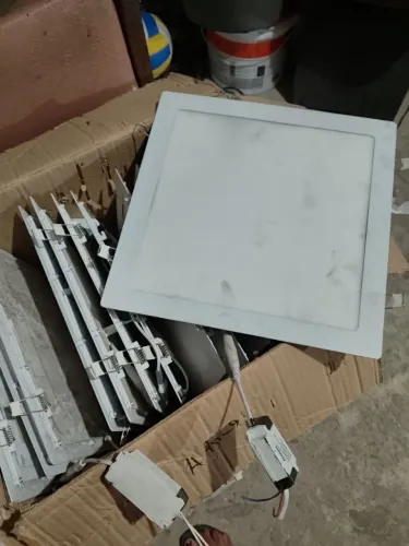 Vende-se Luminária todas funcionando