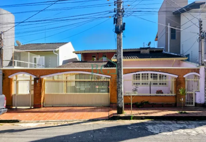 54893 - Jardim Novo Mundo - Casa à venda com vista para a Serra de São Domingos em Poços d