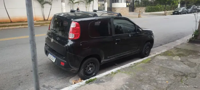 Fiat Uno Vivace 1.0 EVO Fire Flex 8V 3P 2012