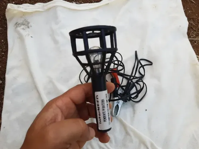 Pedente de luz para bateria
