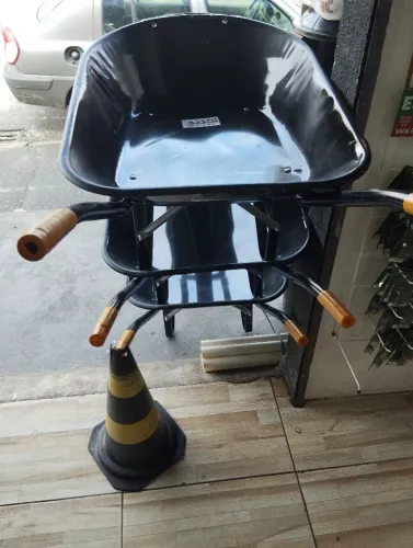 Carrinho de mão novo