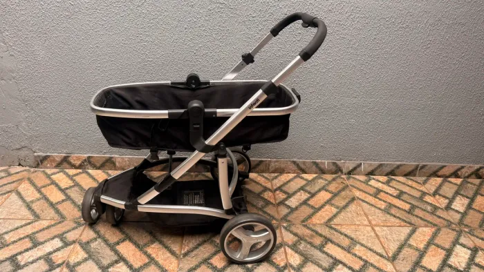 Vendo carrinho de bebê Infant