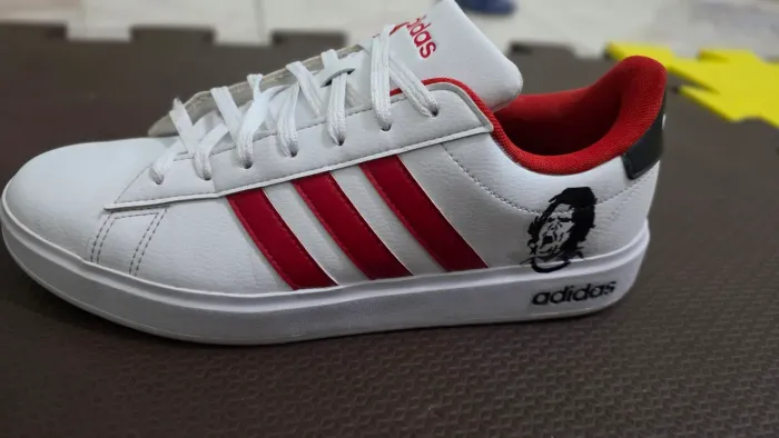 Tenis adidas  fernandao internacional