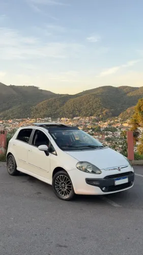 Fiat Punto Sporting 1.8 Flex 8v/16v 5P 2013