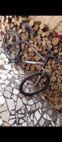 Bike 21 marchas caloi quadro alumínio 