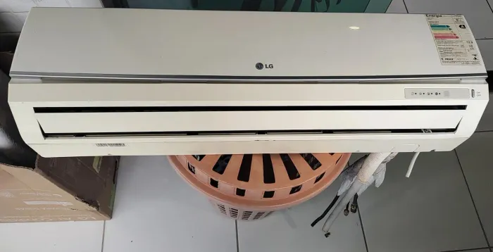 Ar-condicionado SPLIT LG 7500 BTU