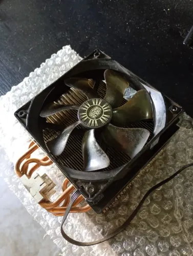 CPU fan Cooler Master com dissipador de ar
