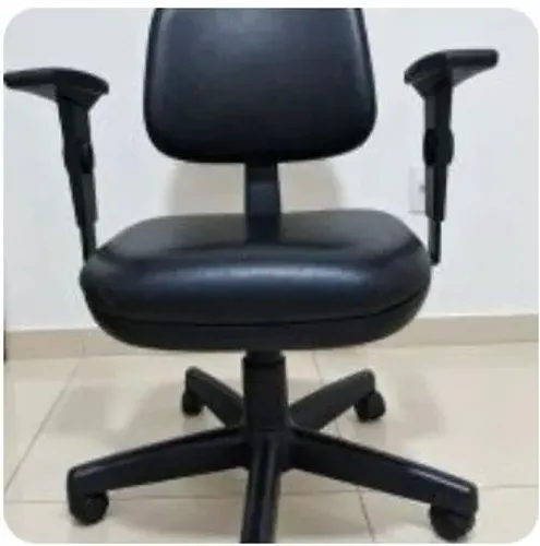 Cadeira de Escritório (25,00 reais)