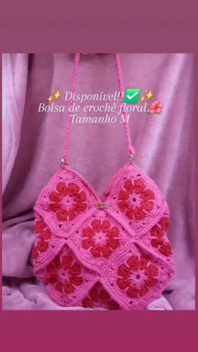 Bolsa de Crochê Feita à Mão. Estilo Floral com Forro e Chaveiro