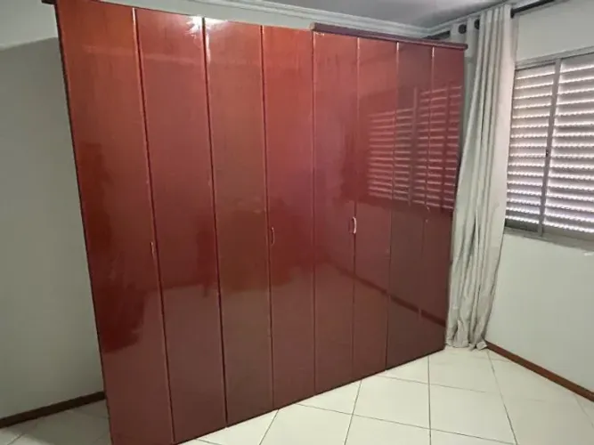 Guarda-Roupa Grande 6 Portas - Mogno Alto Brilho