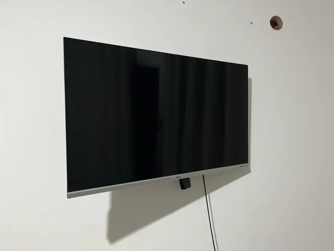 TV 32? Philco Smart - Dolby Áudio