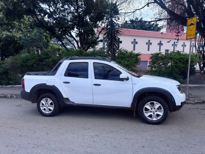 Renault Duster Oroch Exp. 1.6 Hi-flex 16V Mec. 2020