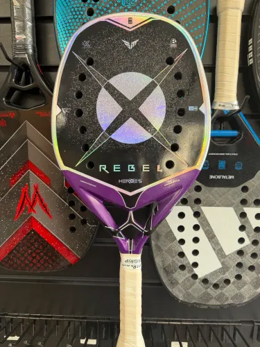 Raquete HEROES REBEL 2026