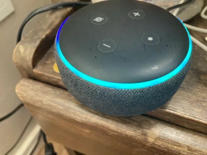 Amazon Echo Dot 3a geração Alexa 